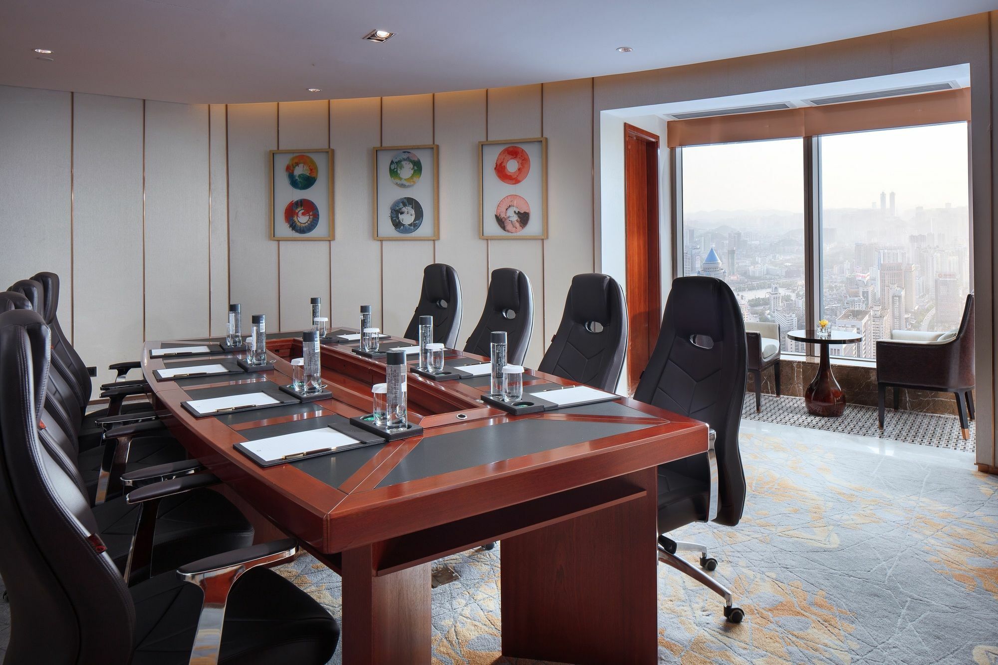 Отель Sofitel Guiyang Hunter Экстерьер фото